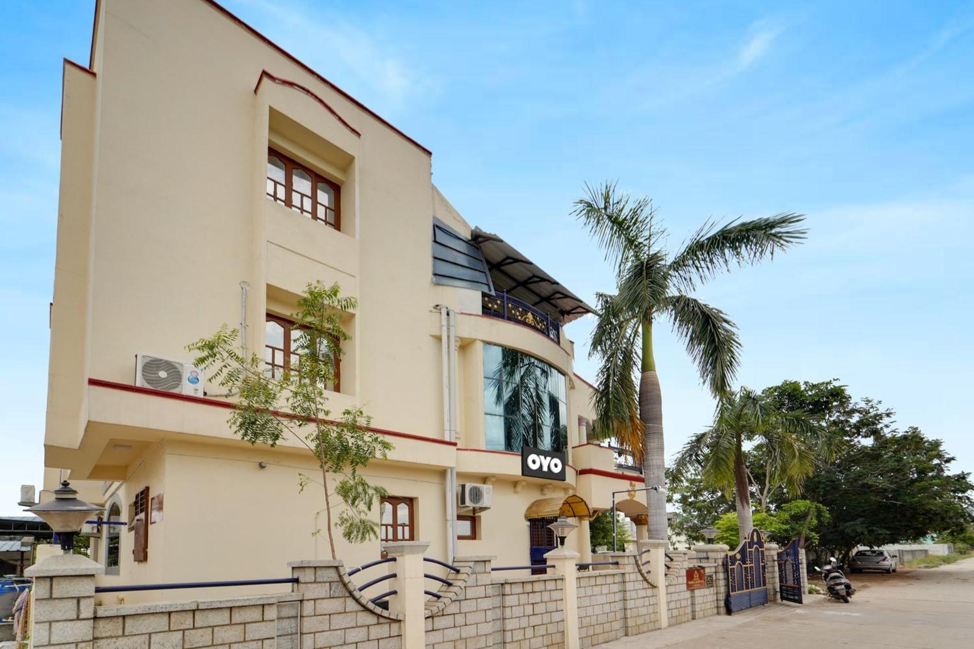 Collection O Mahika Homestay Tirupati Bagian luar foto